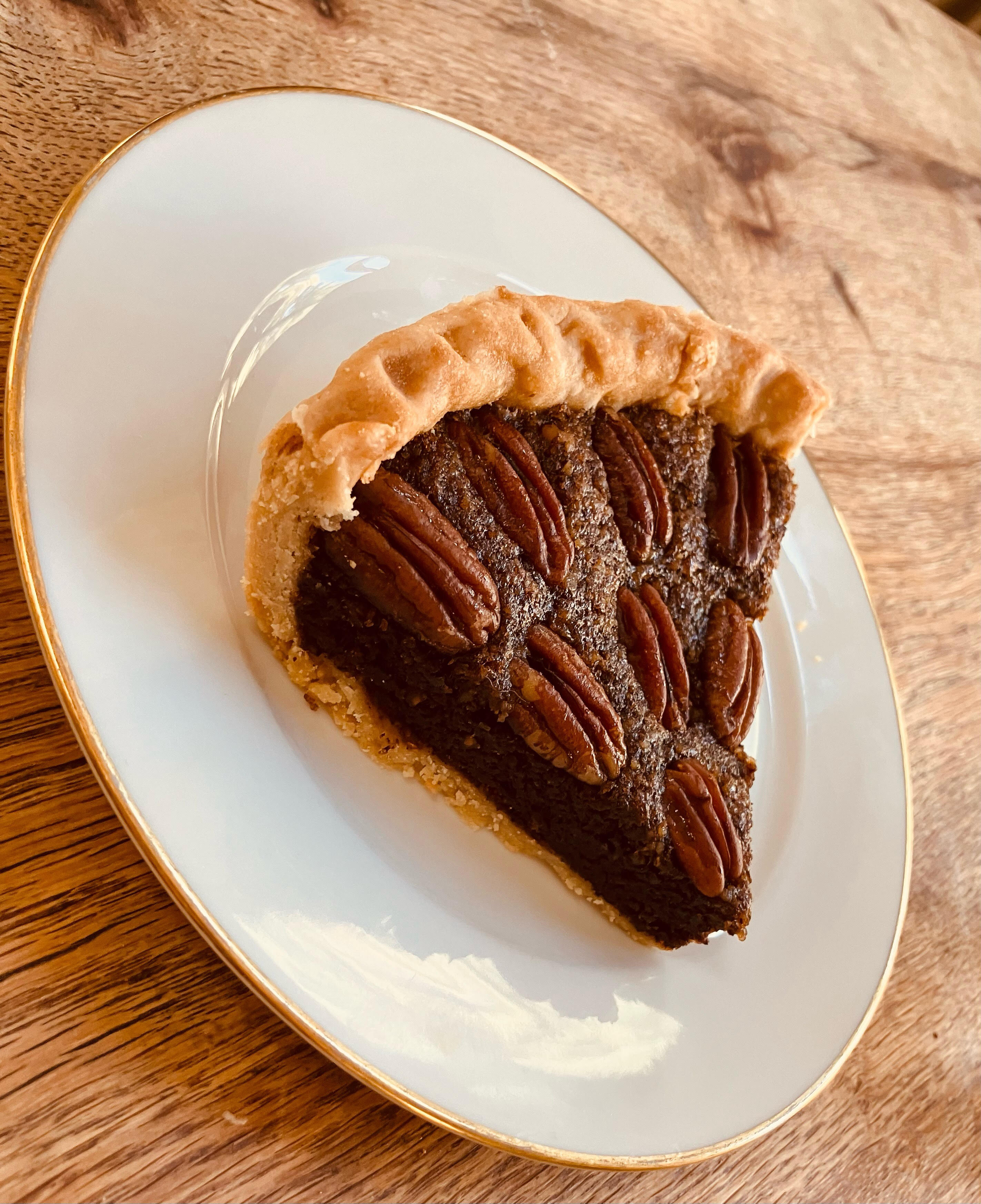 Pecan pie slice